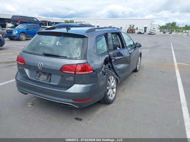 3VW117AU0JM754250 Volkswagen Golf Sportwagen 1.8 Tsi Comfortline/1.8 Tsi Trendline