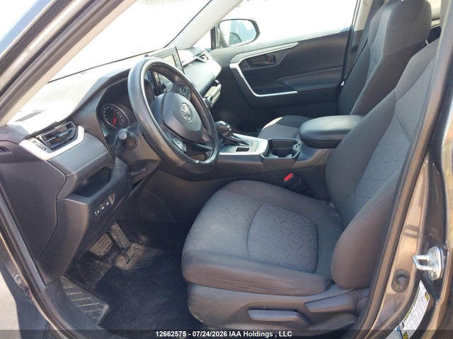 2020 Toyota Rav4 Le მანქანა იყიდება აუქციონზე, vin: 2T3B1RFVXLC081457, აუქციონის ნომერი: 12662575