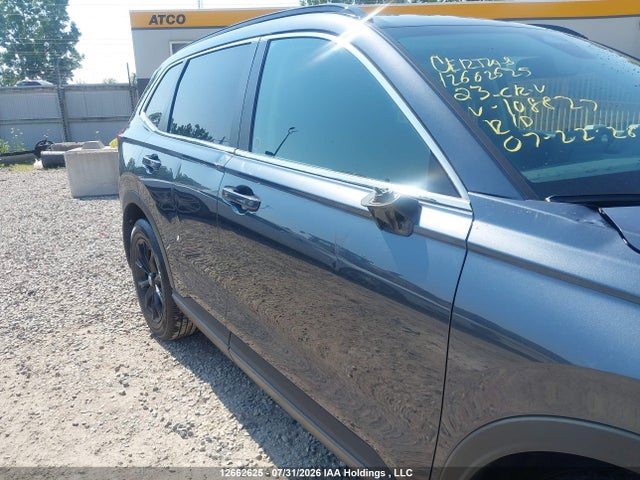 Продаж на аукціоні авто 2023 Honda Cr-v Sport, vin: 2HKRS4H51PH108827, номер лоту: 12662625