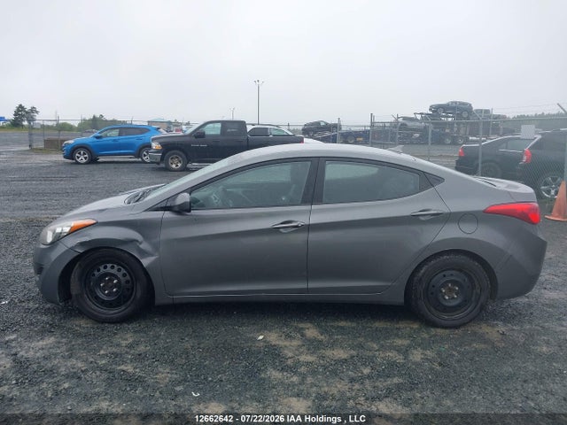12662642 :رقم المزاد ، 5NPDH4AE8DH262272 vin ، 2013 Hyundai Elantra Gls/limited مزاد بيع