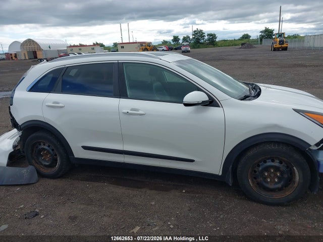KIA Niro 2018 KNDCC3LC1J5201423 Image 14