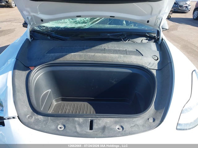 12662665 :رقم المزاد ، 5YJYGDEE8MF278646 vin ، 2021 Tesla Model Y Long Range مزاد بيع