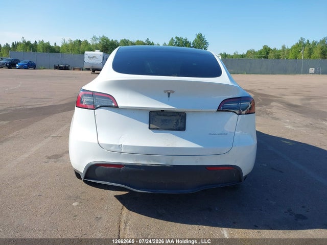 12662665 :رقم المزاد ، 5YJYGDEE8MF278646 vin ، 2021 Tesla Model Y Long Range مزاد بيع