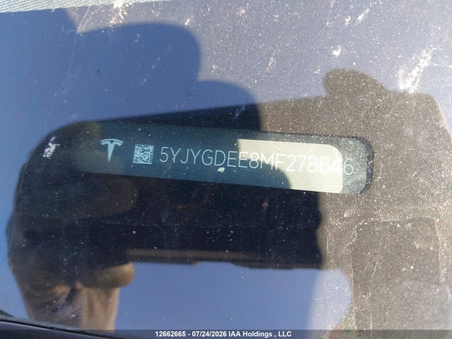12662665 :رقم المزاد ، 5YJYGDEE8MF278646 vin ، 2021 Tesla Model Y Long Range مزاد بيع