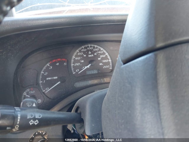 2003 Chevrolet Silverado K2500 Heavy Duty მანქანა იყიდება აუქციონზე, vin: 1GCHK231X3F166167, აუქციონის ნომერი: 12662668