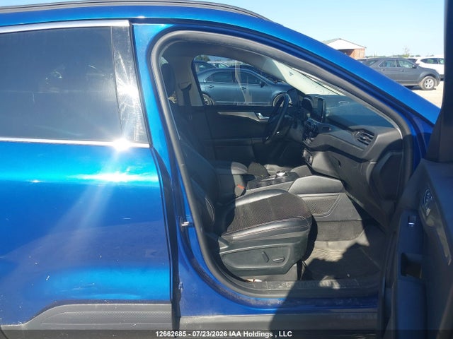 2022 Ford Escape Titanium Hybrid მანქანა იყიდება აუქციონზე, vin: 1FMCU9DZ0NUA51671, აუქციონის ნომერი: 12662685