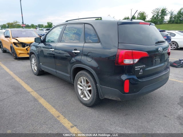KIA Sorento 2015 5XYKTCA6XFG551723 Image 3