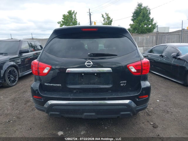12662724 :رقم المزاد ، 5N1DR2MM8HC698136 vin ، 2017 Nissan Pathfinder S/sv/sl/platinum مزاد بيع