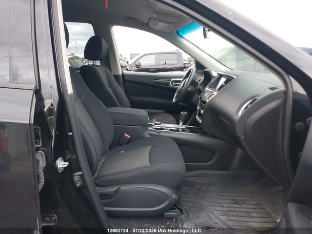 12662724 :رقم المزاد ، 5N1DR2MM8HC698136 vin ، 2017 Nissan Pathfinder S/sv/sl/platinum مزاد بيع