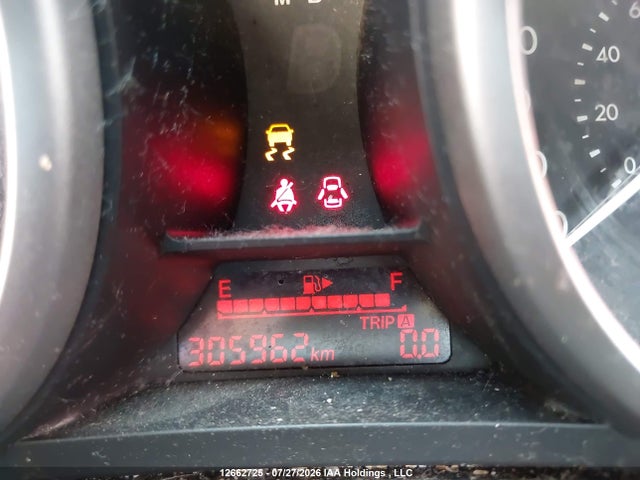 JM1CW2CL0E0175787 Mazda 5