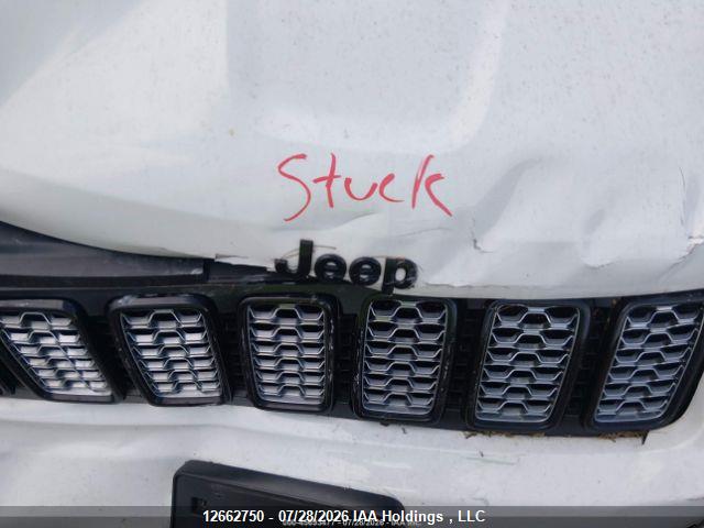 1C4RJFAG5KC822250 Jeep Grand Cherokee Laredo