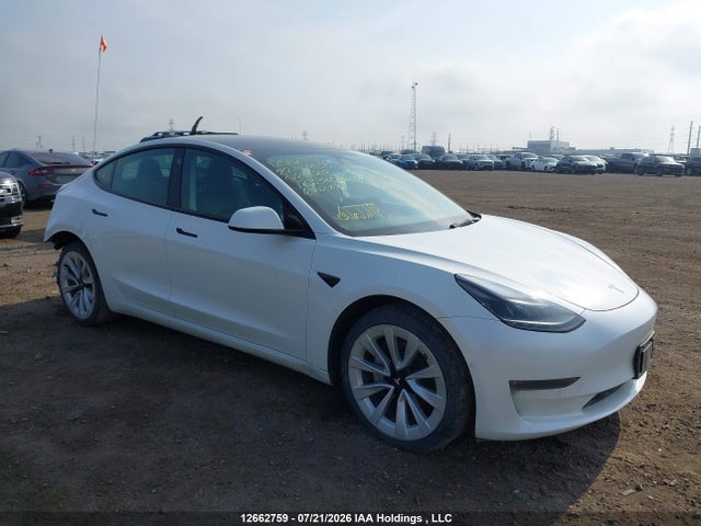 12662759 :رقم المزاد ، 5YJ3E1EB4NF296213 vin ، 2022 Tesla Model 3 Long Range مزاد بيع
