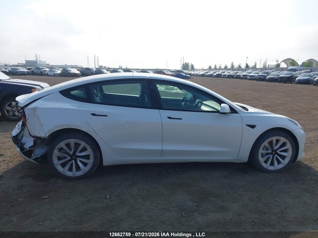 Tesla Model 3 Long Range 2022 5YJ3E1EB4NF296213 Image 14