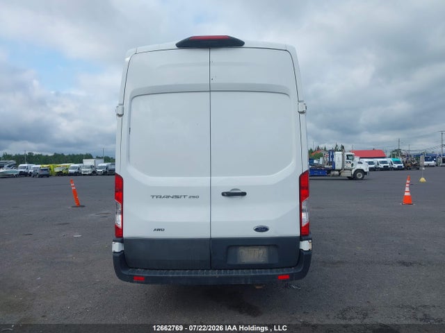 Ford Transit T-250 2022 1FTBR3U86NKA27067 Image 16