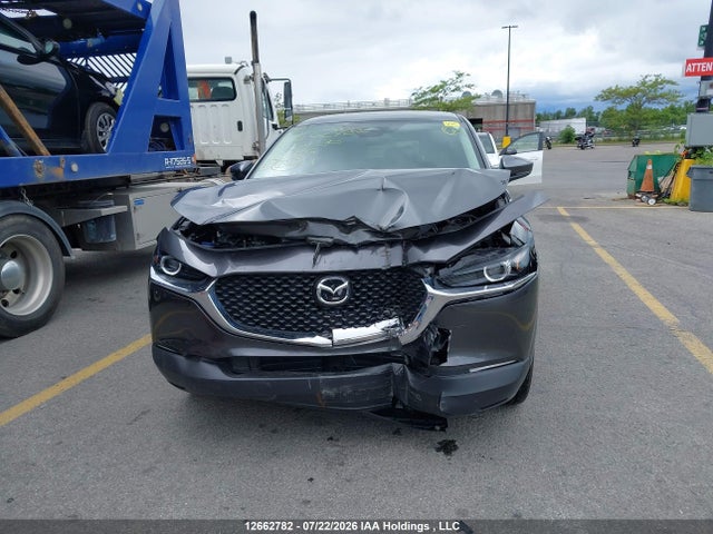 3MVDMBCM6SM869975 Mazda CX-30
