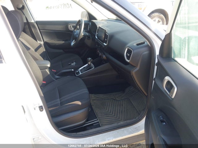 KMHRC8A3XSU417154 Hyundai Venue Sel/limited