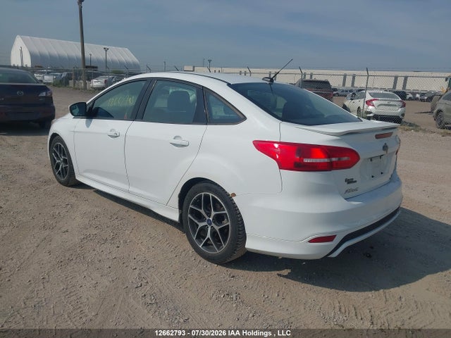 2015 Ford Focus Se მანქანა იყიდება აუქციონზე, vin: 1FADP3F25FL257451, აუქციონის ნომერი: 12662793