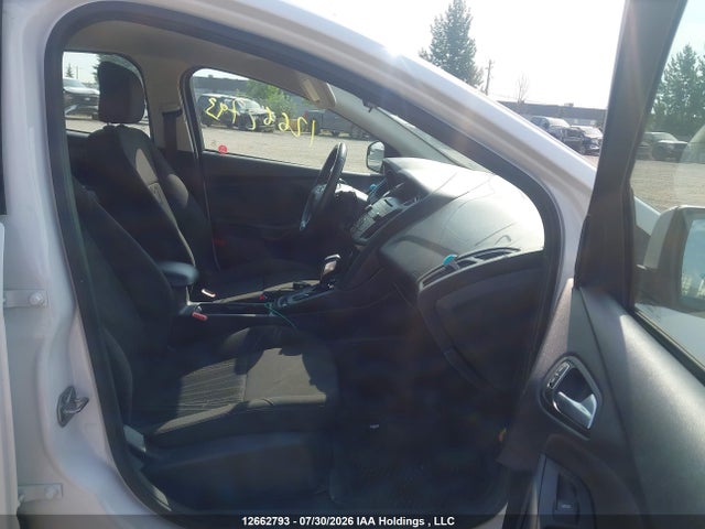 2015 Ford Focus Se მანქანა იყიდება აუქციონზე, vin: 1FADP3F25FL257451, აუქციონის ნომერი: 12662793