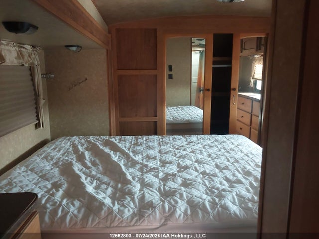 Продаж на аукціоні авто 2014 Crossroads Sunset, vin: 4V0FC3426EB024075, номер лоту: 12662803