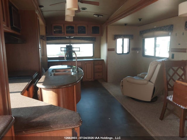 Продаж на аукціоні авто 2014 Crossroads Sunset, vin: 4V0FC3426EB024075, номер лоту: 12662803