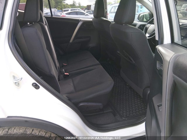 Toyota RAV4 LE 2018 2T3ZFREV2JW442726 Image 8