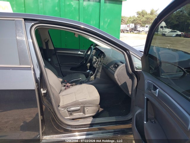 2020 Volkswagen Golf Comfortline/highline მანქანა იყიდება აუქციონზე, vin: 3VWG57AU6LM006264, აუქციონის ნომერი: 12662898
