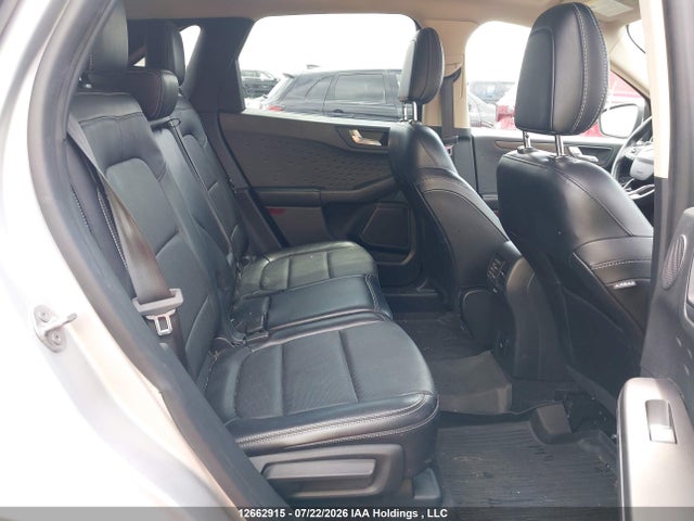 1FMCU9J95LUB33753 Ford Escape Titanium