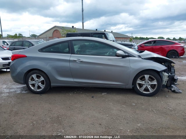 12662920 :رقم المزاد ، KMHDH6AE8DU011734 vin ، 2013 Hyundai Elantra Coupe Gs/se مزاد بيع