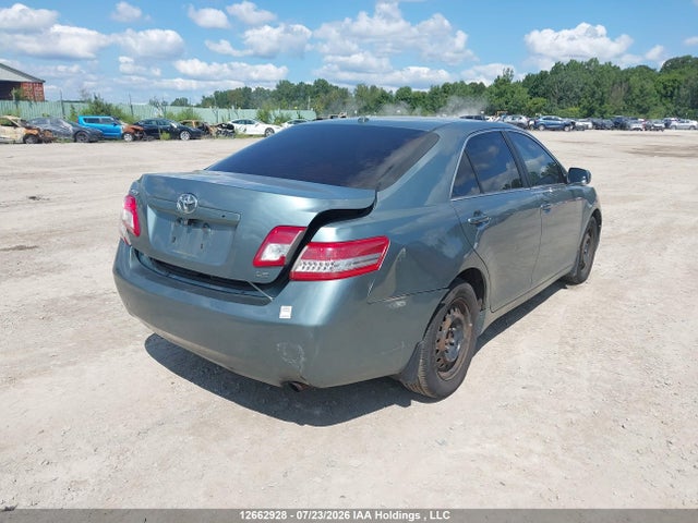 12662928 :رقم المزاد ، 4T1BF3EK3AU560054 vin ، 2010 Toyota Camry Le مزاد بيع