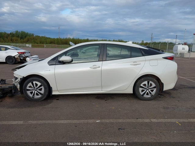 Toyota Prius Technology 2018 JTDKARFU5J3061607 Image 15