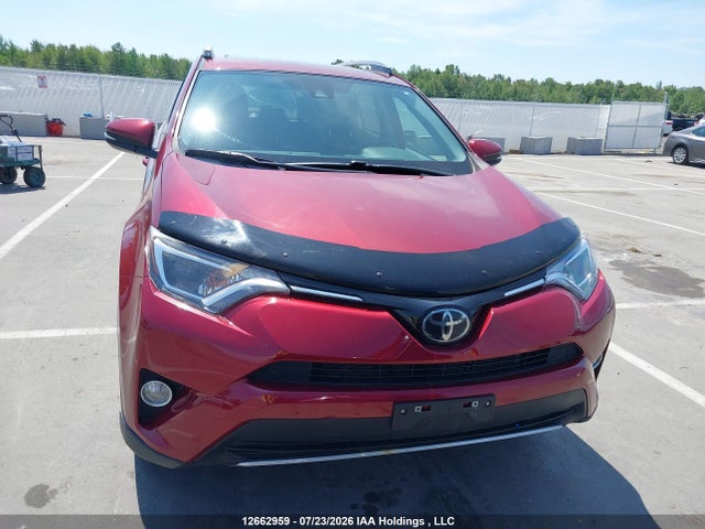 2T3RFREV2JW792308 Toyota Rav4 Xle