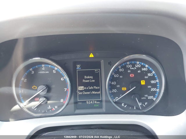 2T3RFREV2JW792308 Toyota Rav4 Xle