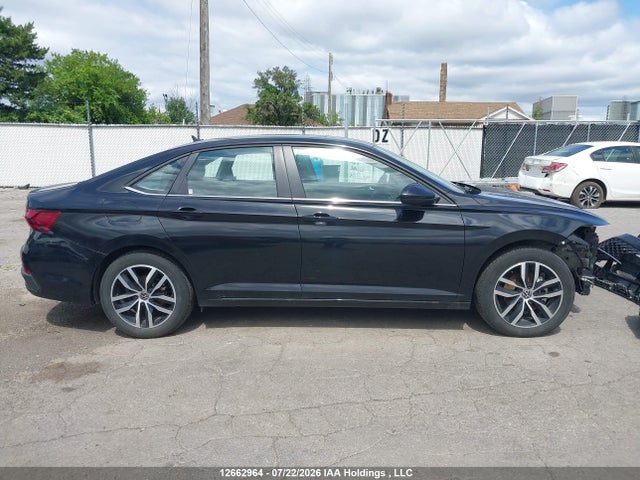 3VWEX7BU5SM096893 Volkswagen JETTA SE