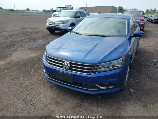 1VWAT7A32HC068742 Volkswagen Passat 1.8 Tsi Trendline+