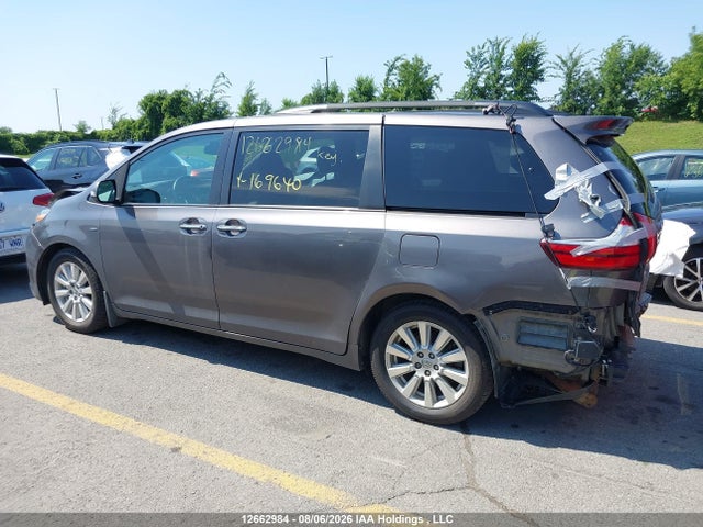 Aukcja sprzedaży 2017 Toyota Sienna Xle 7 Passenger, vin: 5TDDZ3DC4HS169640, numer aukcji: 12662984