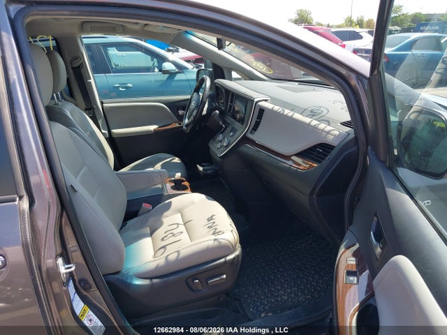 Aukcja sprzedaży 2017 Toyota Sienna Xle 7 Passenger, vin: 5TDDZ3DC4HS169640, numer aukcji: 12662984