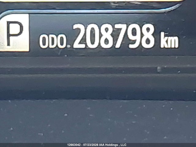 5TDDK3DC5FS100439 Toyota Sienna Xle/limited