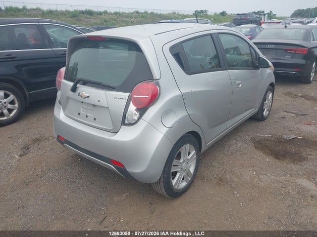 KL8CD6S96FC764600 Chevrolet SPARK 1LT