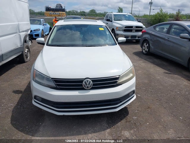 2015 Volkswagen Jetta Sel მანქანა იყიდება აუქციონზე, vin: 3VWG07AJ2FM274737, აუქციონის ნომერი: 12663053