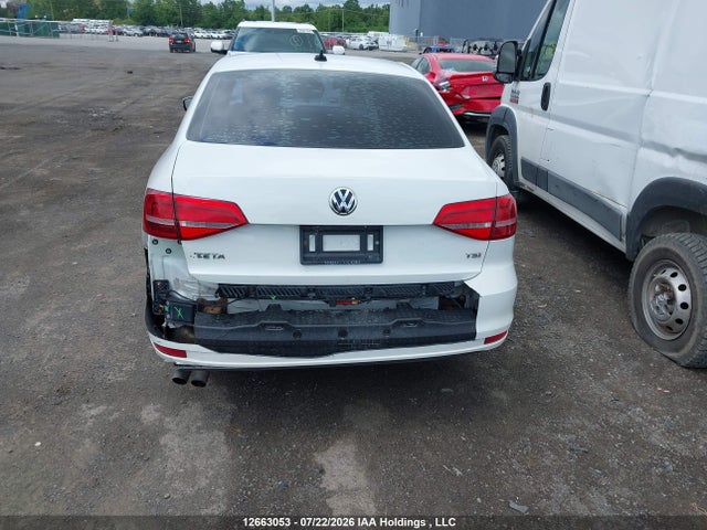 2015 Volkswagen Jetta Sel მანქანა იყიდება აუქციონზე, vin: 3VWG07AJ2FM274737, აუქციონის ნომერი: 12663053