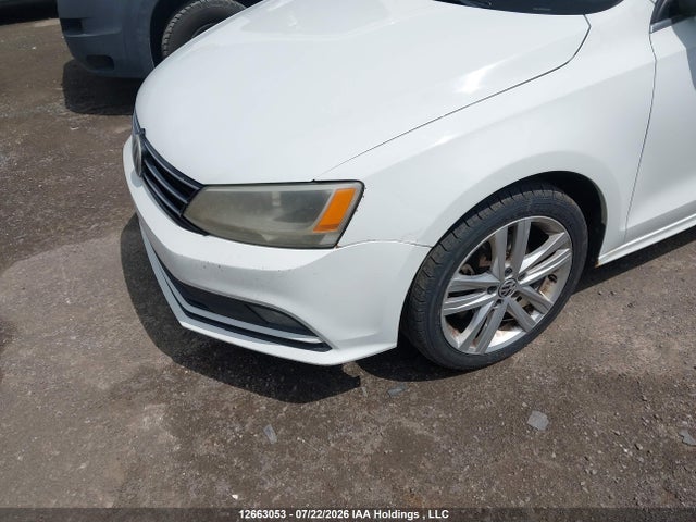 2015 Volkswagen Jetta Sel მანქანა იყიდება აუქციონზე, vin: 3VWG07AJ2FM274737, აუქციონის ნომერი: 12663053
