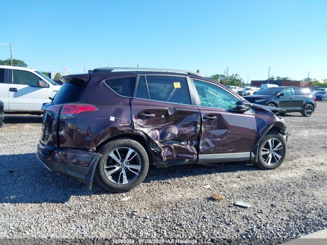 Toyota Rav4 Xle 2018 2T3RFREV6JW832518 Image 11
