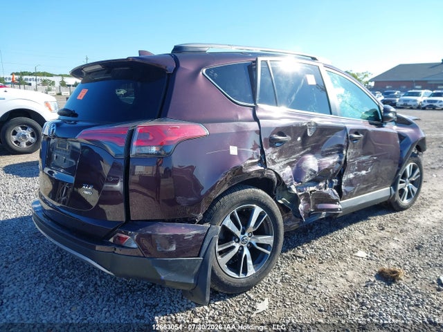 Toyota Rav4 Xle 2018 2T3RFREV6JW832518 Image 4