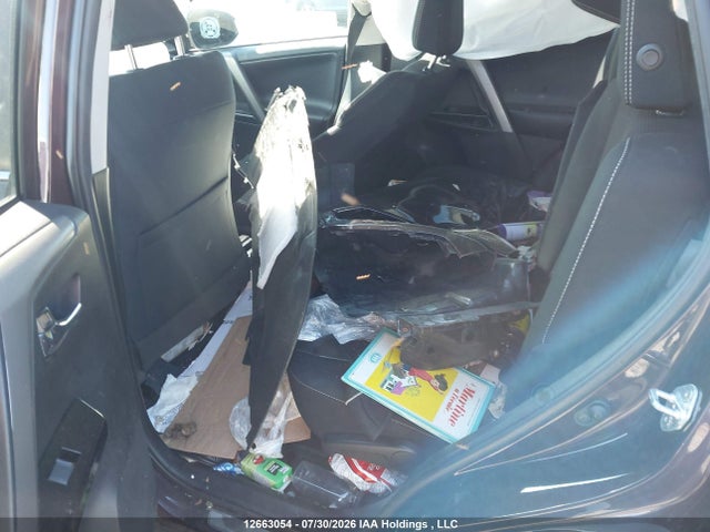 Toyota Rav4 Xle 2018 2T3RFREV6JW832518 Image 8