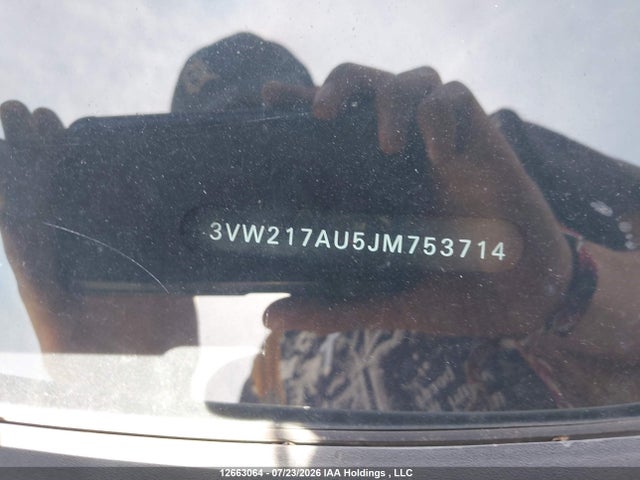 3VW217AU5JM753714 Volkswagen Golf Sportwagen 1.8 Tsi Comfortline/1.8 Tsi Trendline