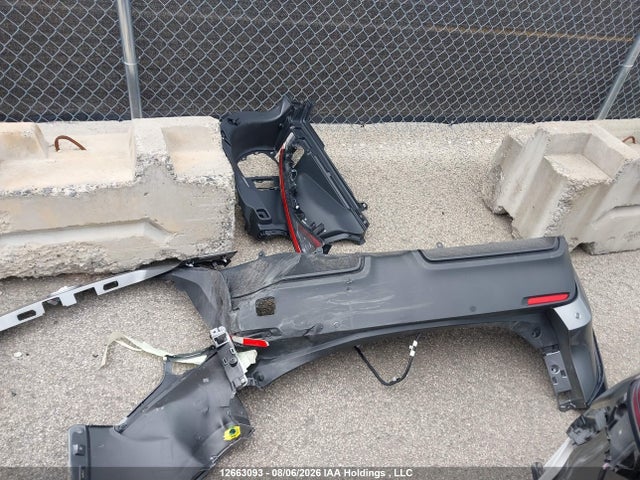 Toyota Bz Xle Awd 2026 JTMADAFB5TJ005992 Image 12