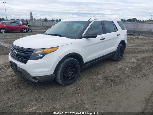 Ford Utility Police Interceptor 2014 1FM5K8AR1EGB45487 Image 2