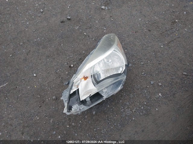 12663127 :رقم المزاد ، VNKKTUD30FA047826 vin ، 2015 Toyota Yaris مزاد بيع