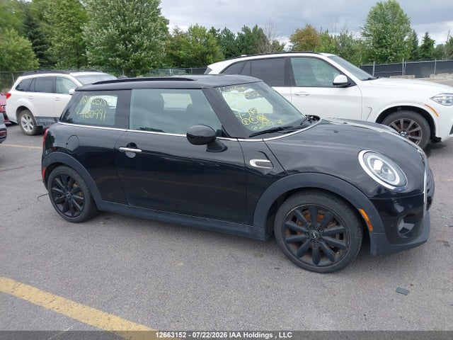 Mini 3 Door Cooper 2019 WMWXP5C51K2H30991 Image 13