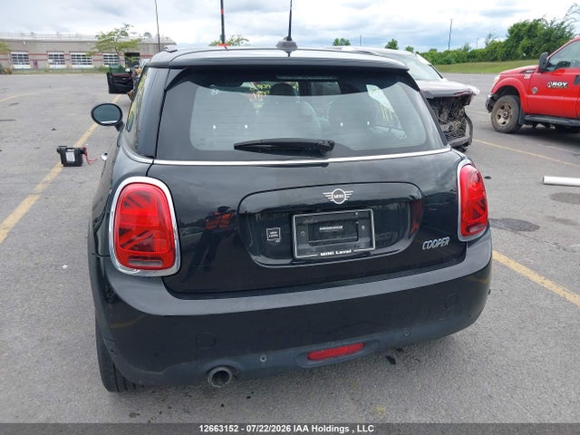 Mini 3 Door Cooper 2019 WMWXP5C51K2H30991 Image 16